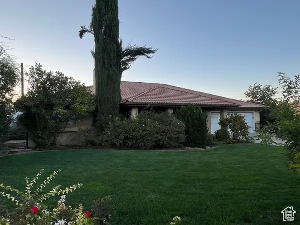 865 N Lava Flow Dr, Santa Clara, UT 84765