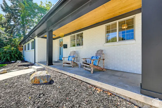 4656 S Nathan Cir, Holladay, UT 84117 - Image #2