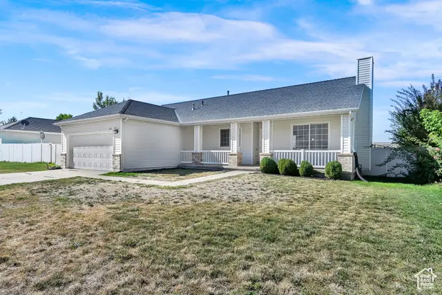 384 S Christine Way W, Kaysville, UT 84037 - Image #2