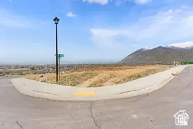 347 S Krissa St #6, Mapleton, UT 84664