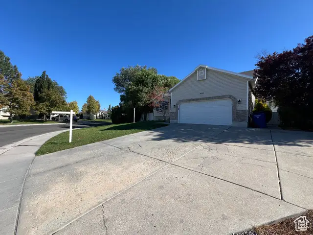 5133 W Village Wood Dr S, West Valley City, UT 84120 - Image #2