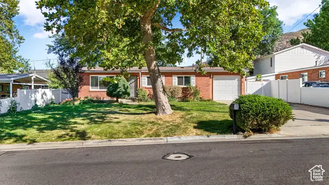 295 E 300 N, Centerville, UT 84014 - Image #1