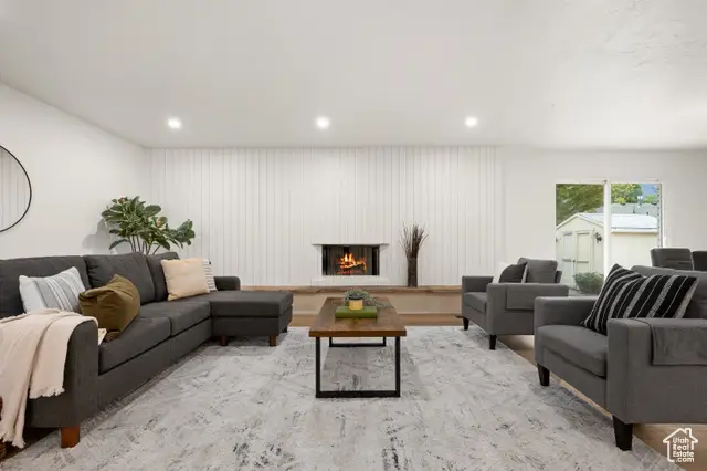 9123 S Meadow Ct, Sandy, UT 84093 - Image #3