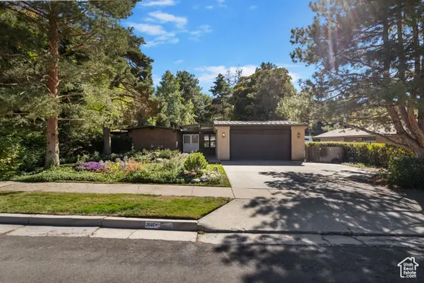 2646 E Snow Mountain Dr, Sandy, UT 84093