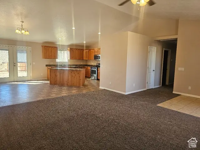 689 N 4250 W, Maeser, UT 84078 - Image #2