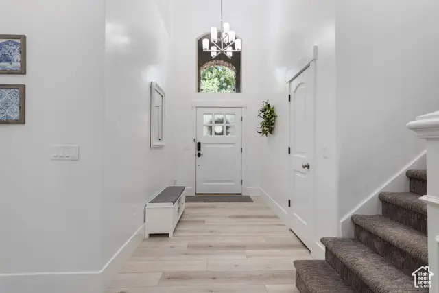 520 Lacey Way, North Salt Lake, UT 84054 - Image #3