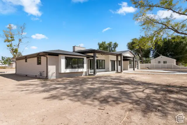 230 W Center St, Gunnison, UT 84634 - Image #3