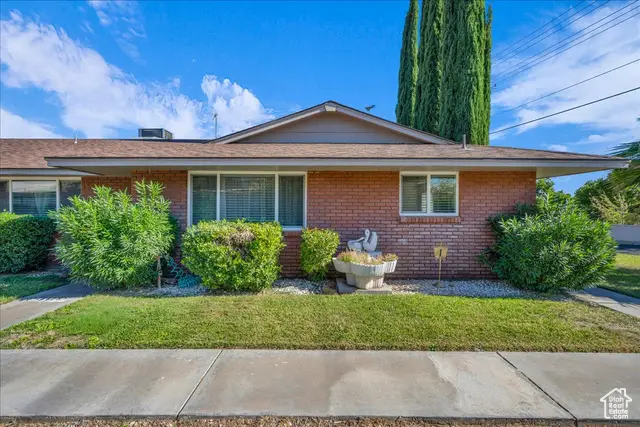 214 Cactus Ln #1, Washington, UT 84780 - Image #2