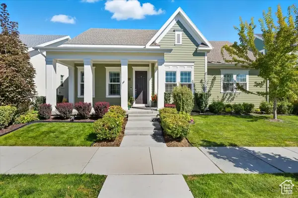 10881 S Gresham Dr W, South Jordan, UT 84009