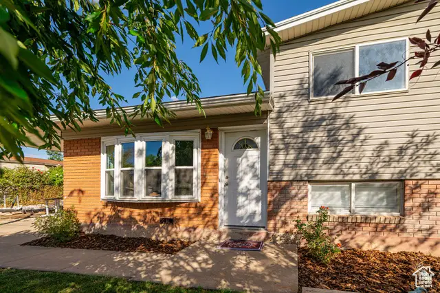 1094 N Angel St W, Layton, UT 84041 - Image #1