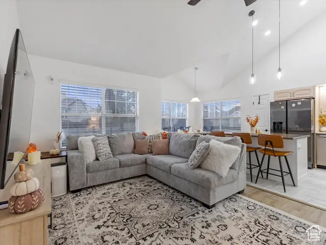 7588 S Quail Springs Cir E, Midvale, UT 84047 - Image #3