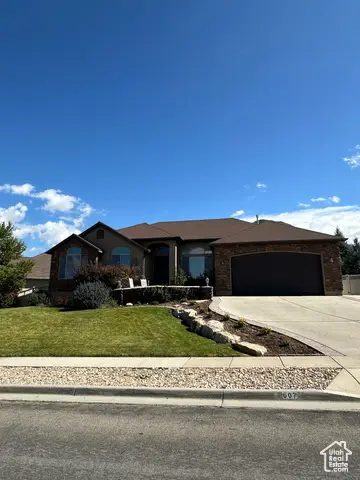 607 S Haylie Ln E, Tooele, UT 84074