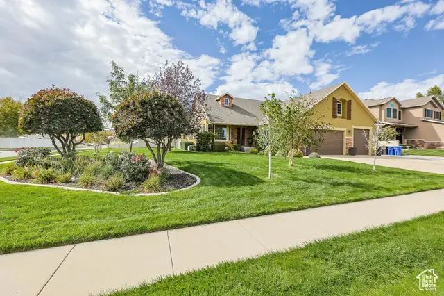 7414 S Regal Hill Dr, West Jordan, UT 84081 - Image #2