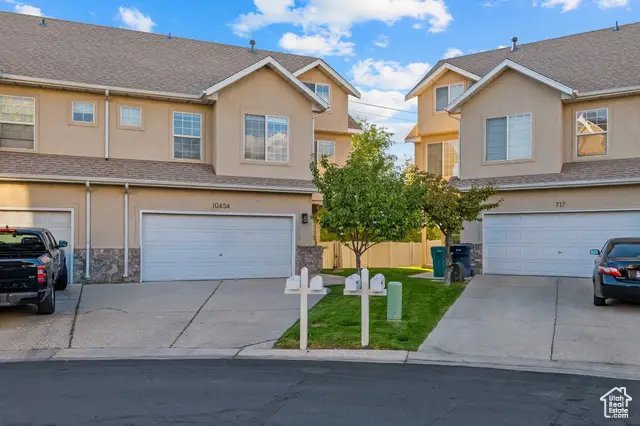 10454 S Sand Dollar Dr, Sandy, UT 84094 - Image #1