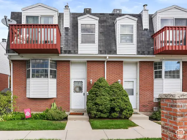 657 E Williamsburg Park Cir, Sandy, UT 84070