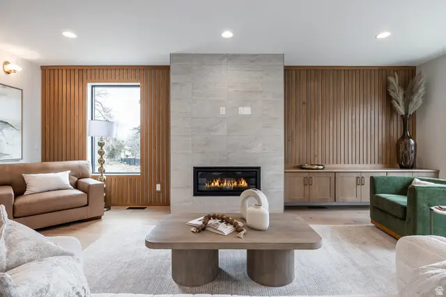 4455 S Holladay Park Ln E, Holladay, UT 84124 - Image #2