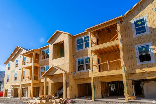 4662 S Poplar Way #Q301, Mapleton, UT 84664 - Image #1