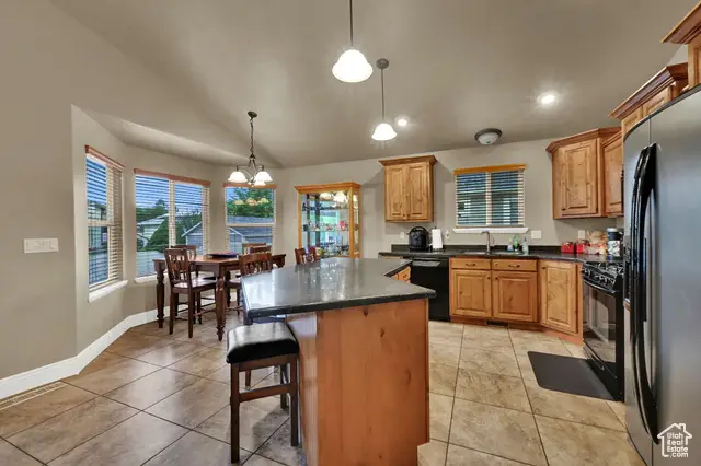 871 W 3875 S, Riverdale, UT 84405 - Image #2