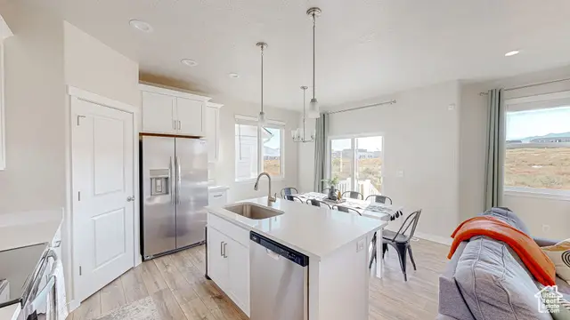 855 N Hilltop Dr, Saratoga Springs, UT 84048 - Image #3