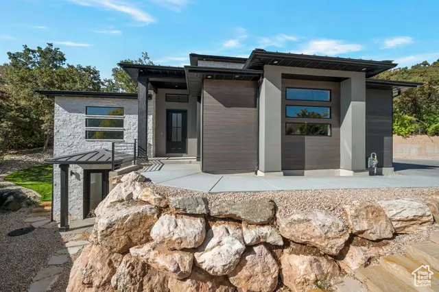 5619 S Fox Chase E, South Ogden, UT 84403 - Image #2