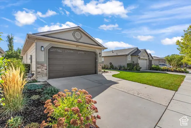 1127 W Haworth Dr, North Salt Lake, UT 84054 - Image #2