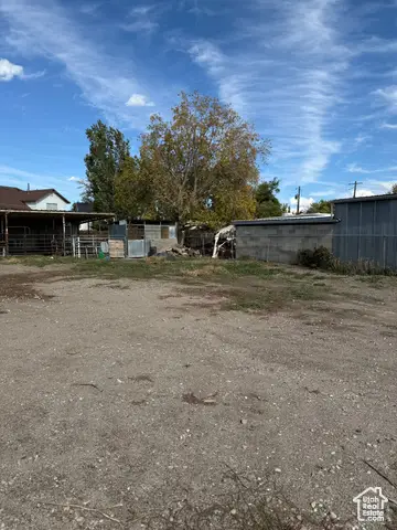 2322 W Surrey Rd, Taylorsville, UT 84129 - Image #2