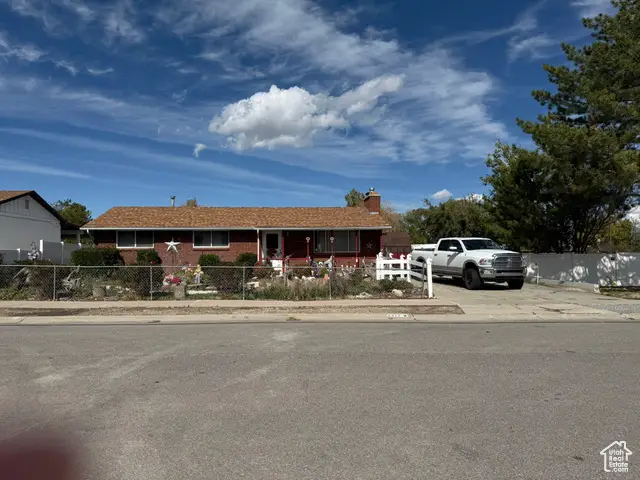 2322 W Surrey Rd, Taylorsville, UT 84129 - Image #3