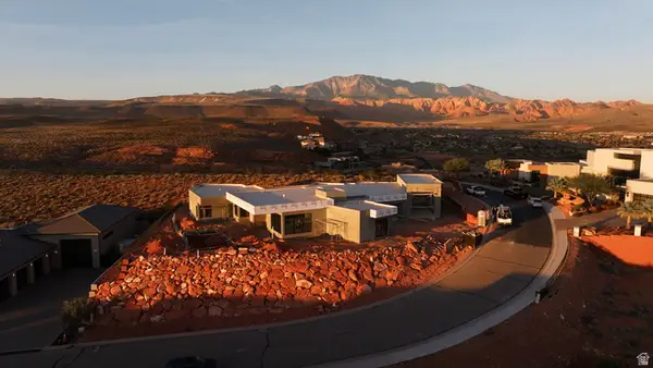 147 N Westgate Hills Dr, Washington, UT 84780