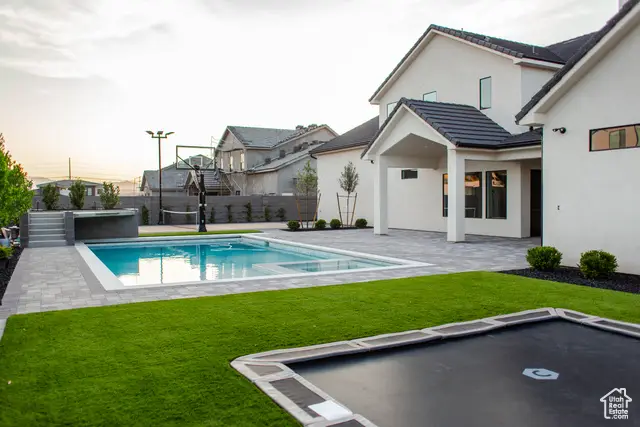 692 E Chloe Ln, Washington, UT 84780 - Image #2