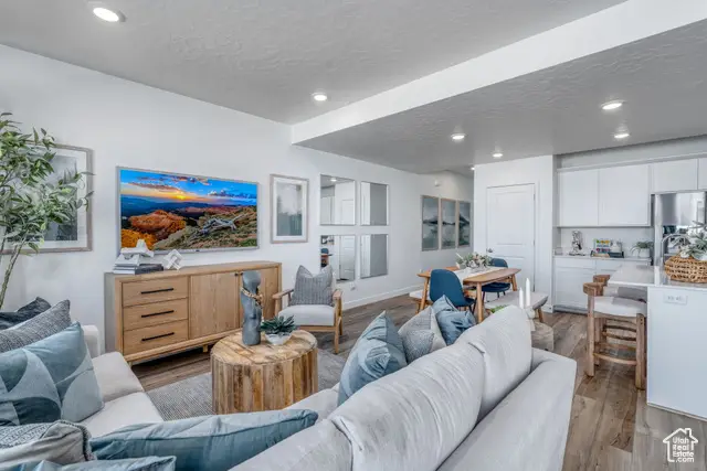 1561 N Summer Springs Cv, Salem, UT 84653 - Image #2