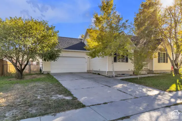 1870 E Sunrise Dr N, Eagle Mountain, UT 84005 - Image #1