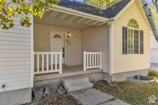 1870 E Sunrise Dr N, Eagle Mountain, UT 84005 - Image #3