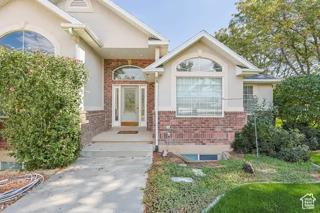 14087 S Deer Orchard Cv, Bluffdale, UT 84065 - Image #2