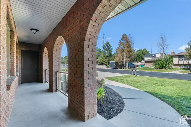 2683 W Carson Ln S, West Jordan, UT 84084 - Image #2