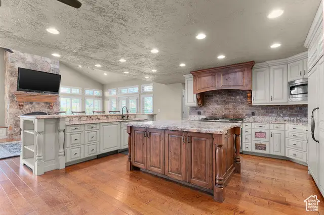 2683 W Carson Ln S, West Jordan, UT 84084 - Image #3