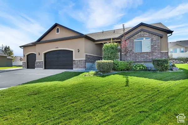 5752 S Izapa Cv, Salt Lake City, UT 84118