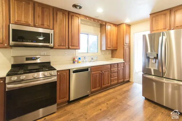 915 E Galena Dr, Sandy, UT 84094 - Image #2