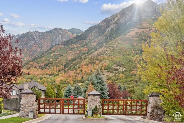 3093 E Scenic Valley Ln Ln S, Sandy, UT 84092 - Image #2