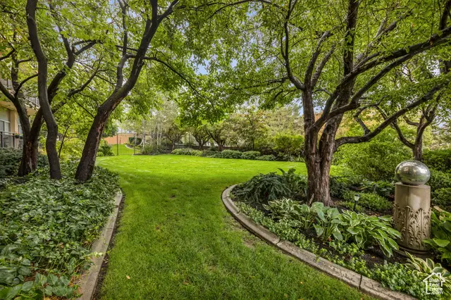 875 S Donner Way #205, Salt Lake City, UT 84108 - Image #2