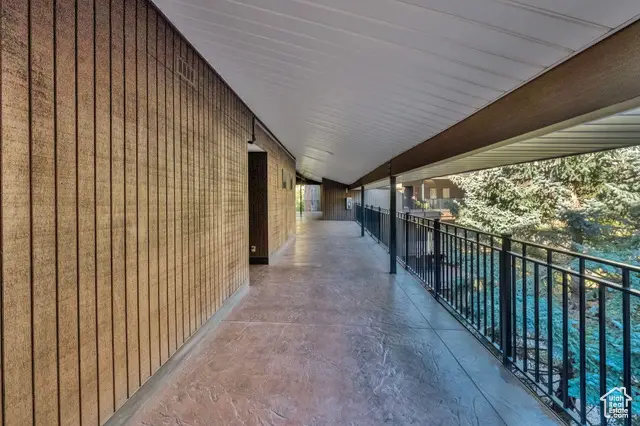 939 S Donner Way E #305, Salt Lake City, UT 84108 - Image #3