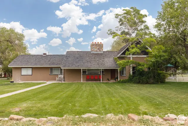 295 S State St, Ferron, UT 84523 - Image #1