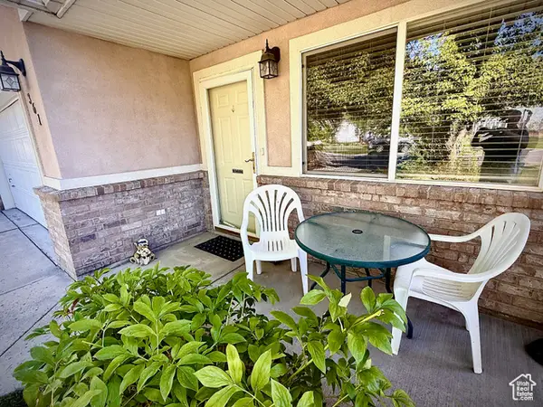 361 E 1900 N, North Ogden, UT 84414