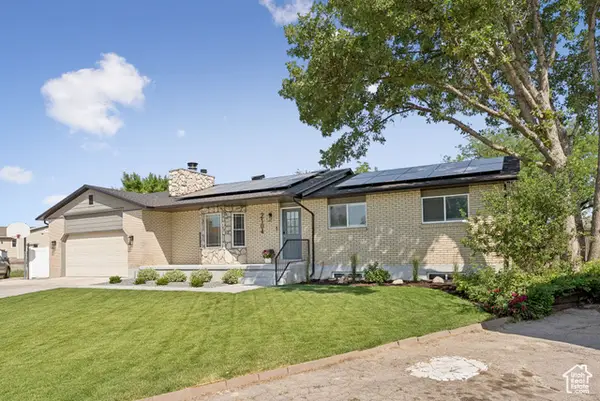 2104 W Champagne Cir, Taylorsville, UT 84129