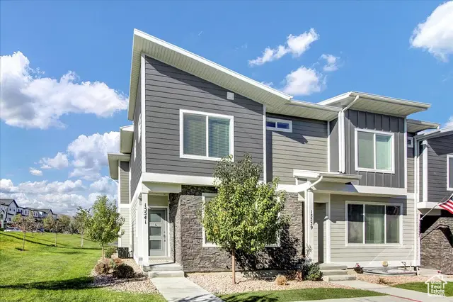 15541 S Democracy Dr, Bluffdale, UT 84065 - Image #2