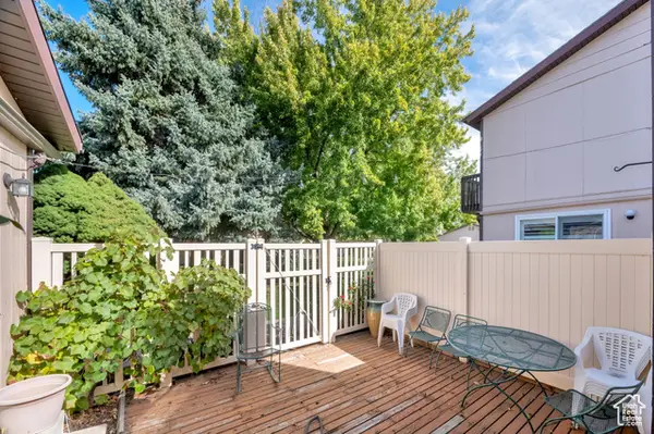 621 Coachman Way, Riverdale, UT 84405