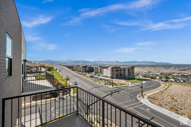 283 E Endurance Cir, Draper, UT 84020 - Image #3