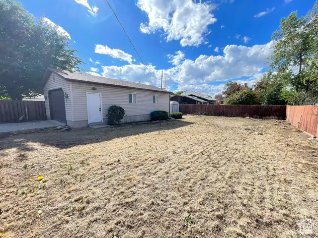 949 N Oakley St, Salt Lake City, UT 84116 - Image #3