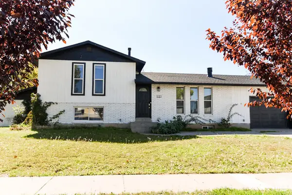 1121 W 1290 S, Syracuse, UT 84075