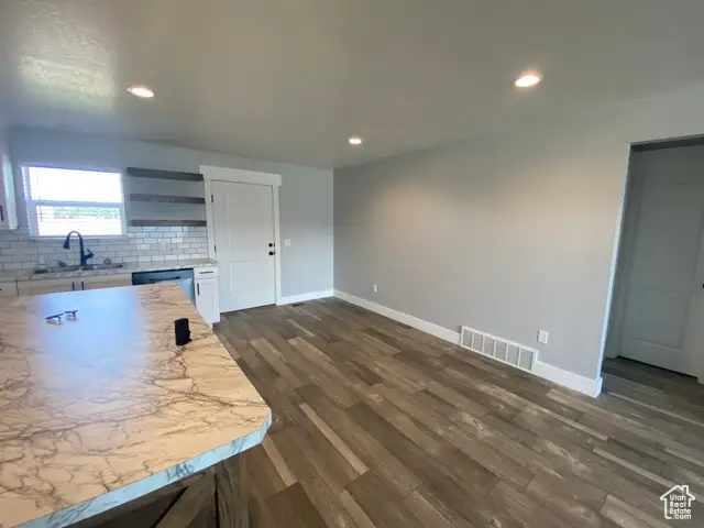 493 E 1035 S, Roosevelt, UT 84066 - Image #3