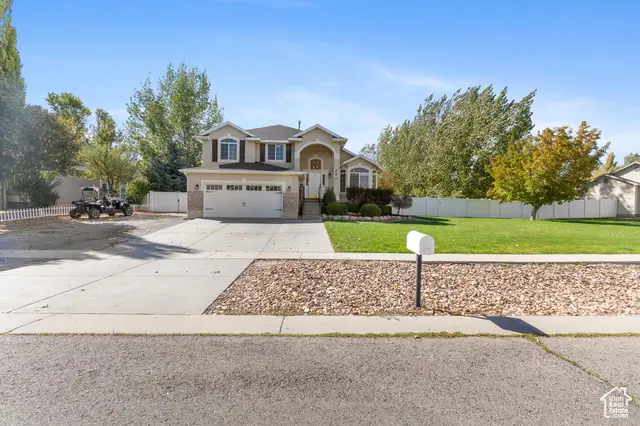 374 S Davenport Dr E, Grantsville, UT 84029 - Image #2